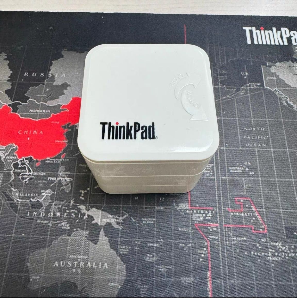 ThinkPadНастольные часы, измеритель температуры и влажности