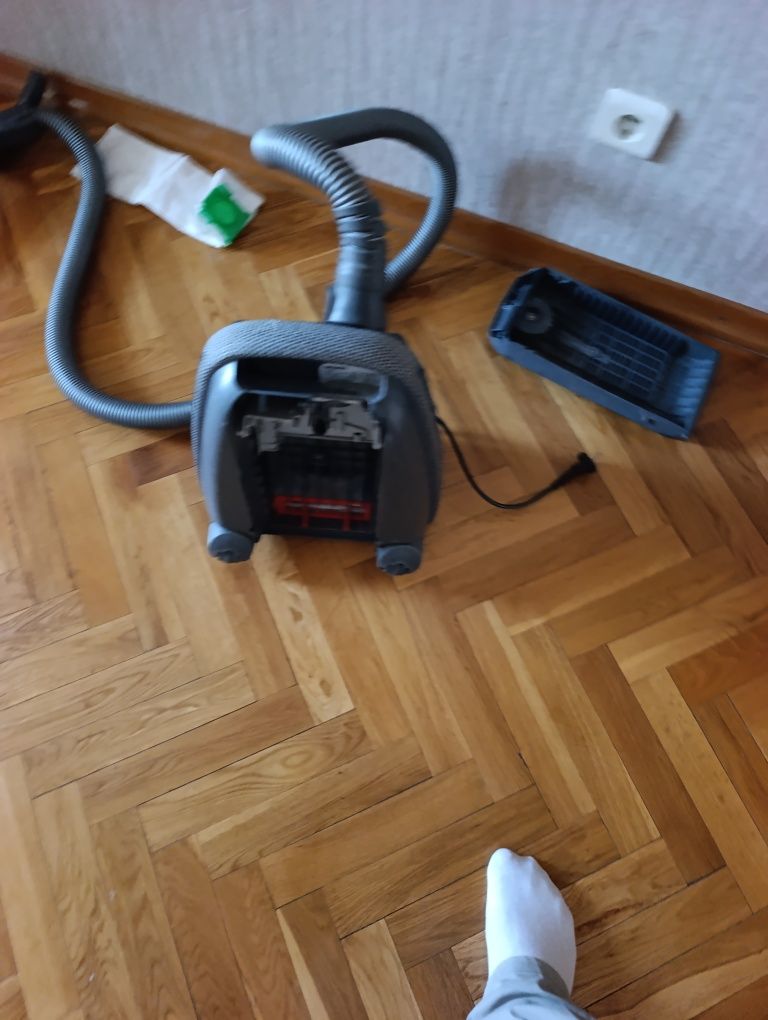Пылесос Борк бушный