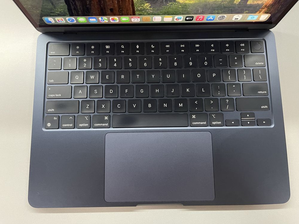 MacBook Air m2 256 GB