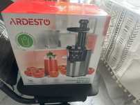Срочно продам соковыжималку