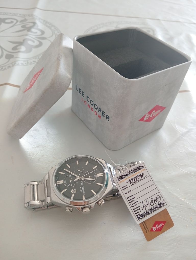 Продам часы Lee Cooper оригинал новый