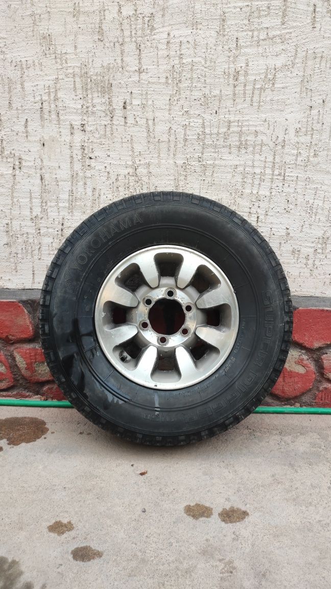 Запасное колесо от Mitsubishi Delica
