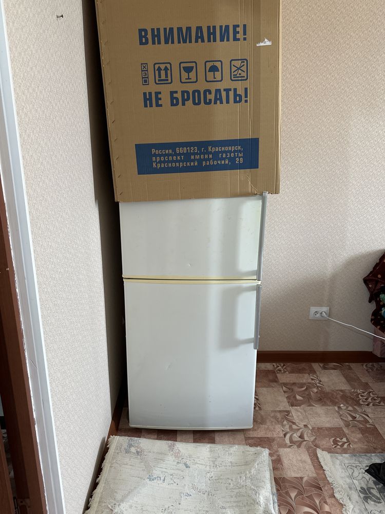 Отдам не рабочий холодильник