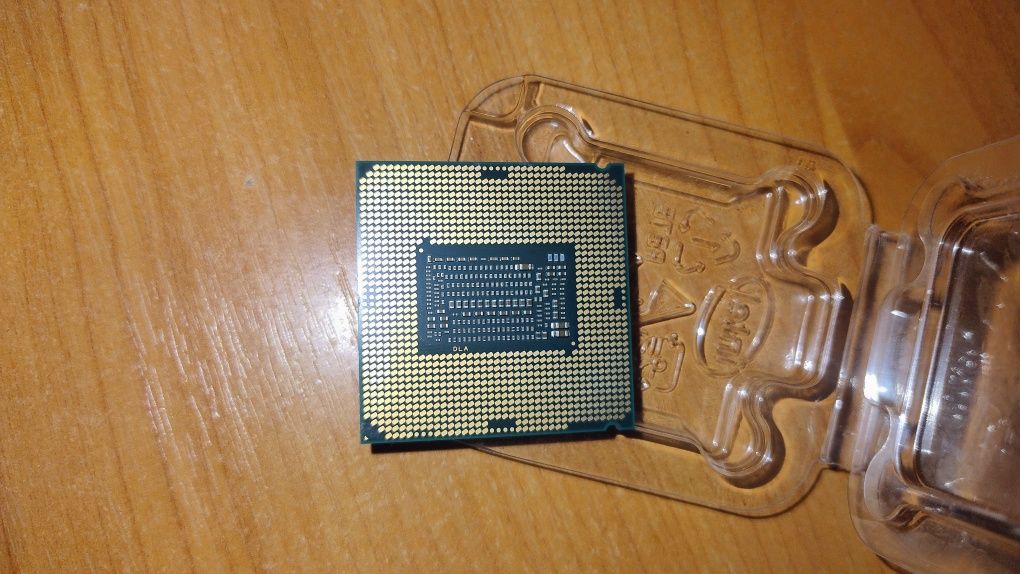 Процессор Intel Core i5-9400f