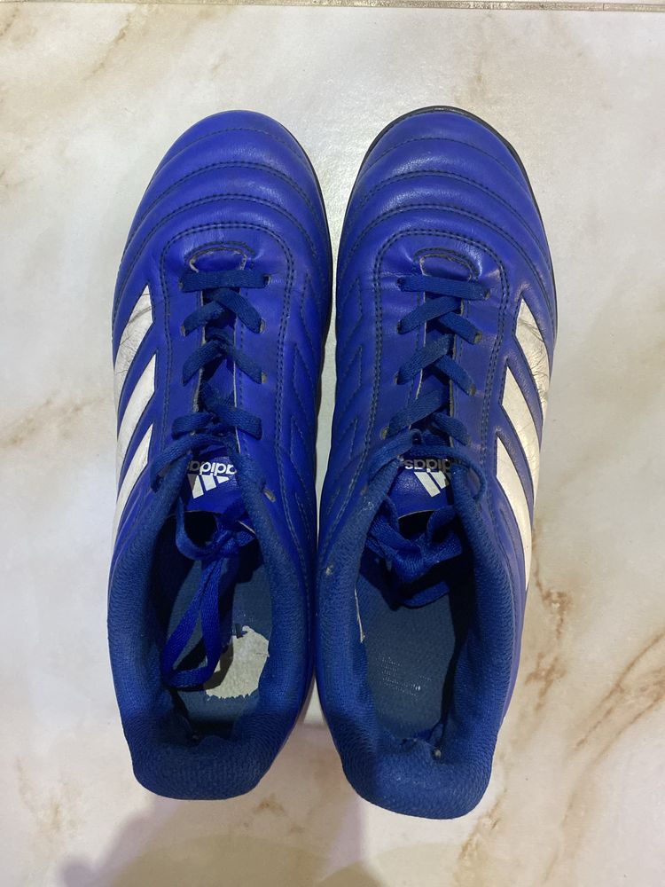 Продам сороконожки оригинал адидас copa 39 размер