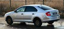 Машина Skoda Rapid