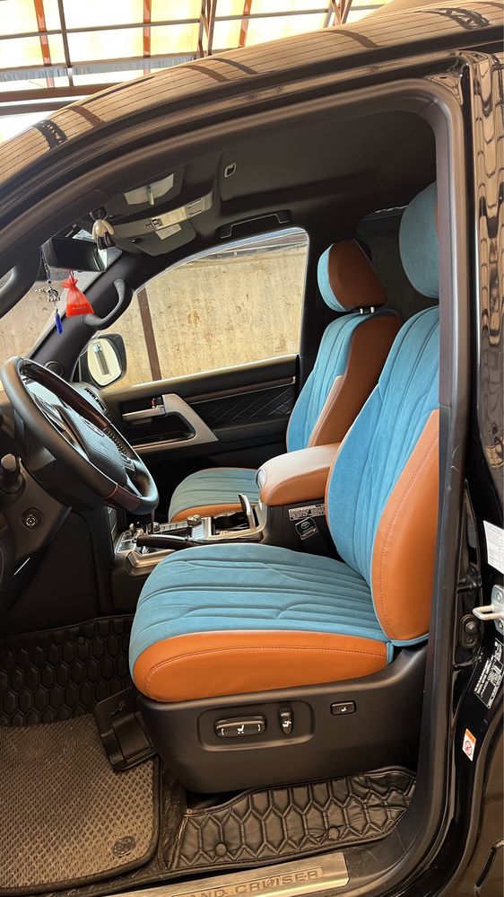 Качественный Пошив авточехлы на авто любую марку машины.