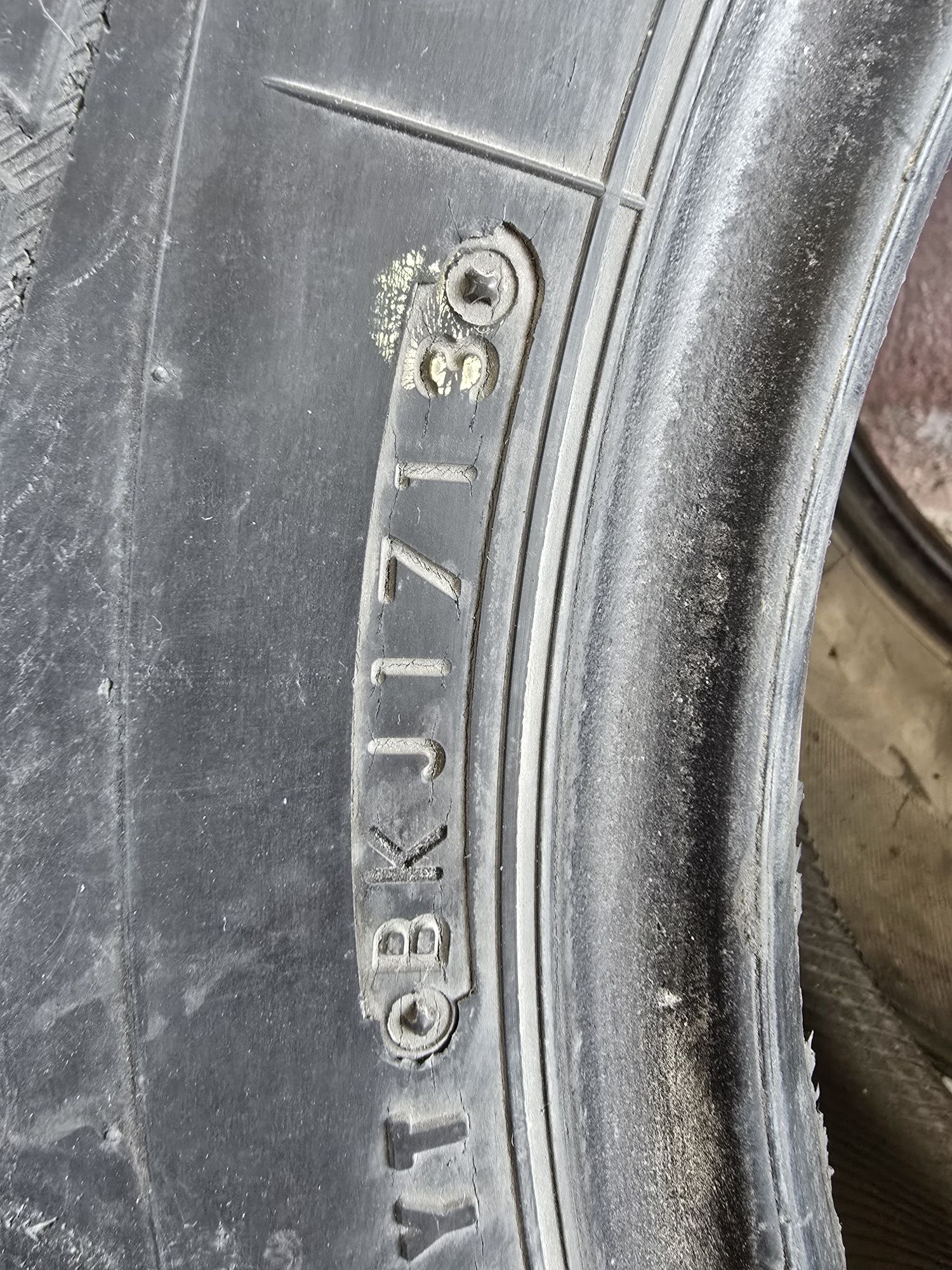 205/70R15 BRIDGESTONE made in japan