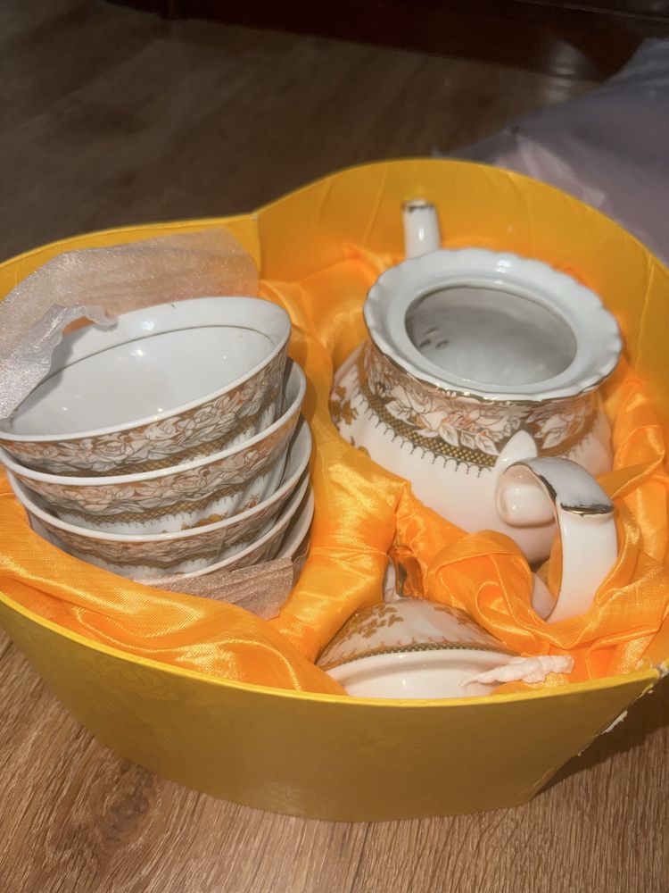 Набор чайник с пьялками
