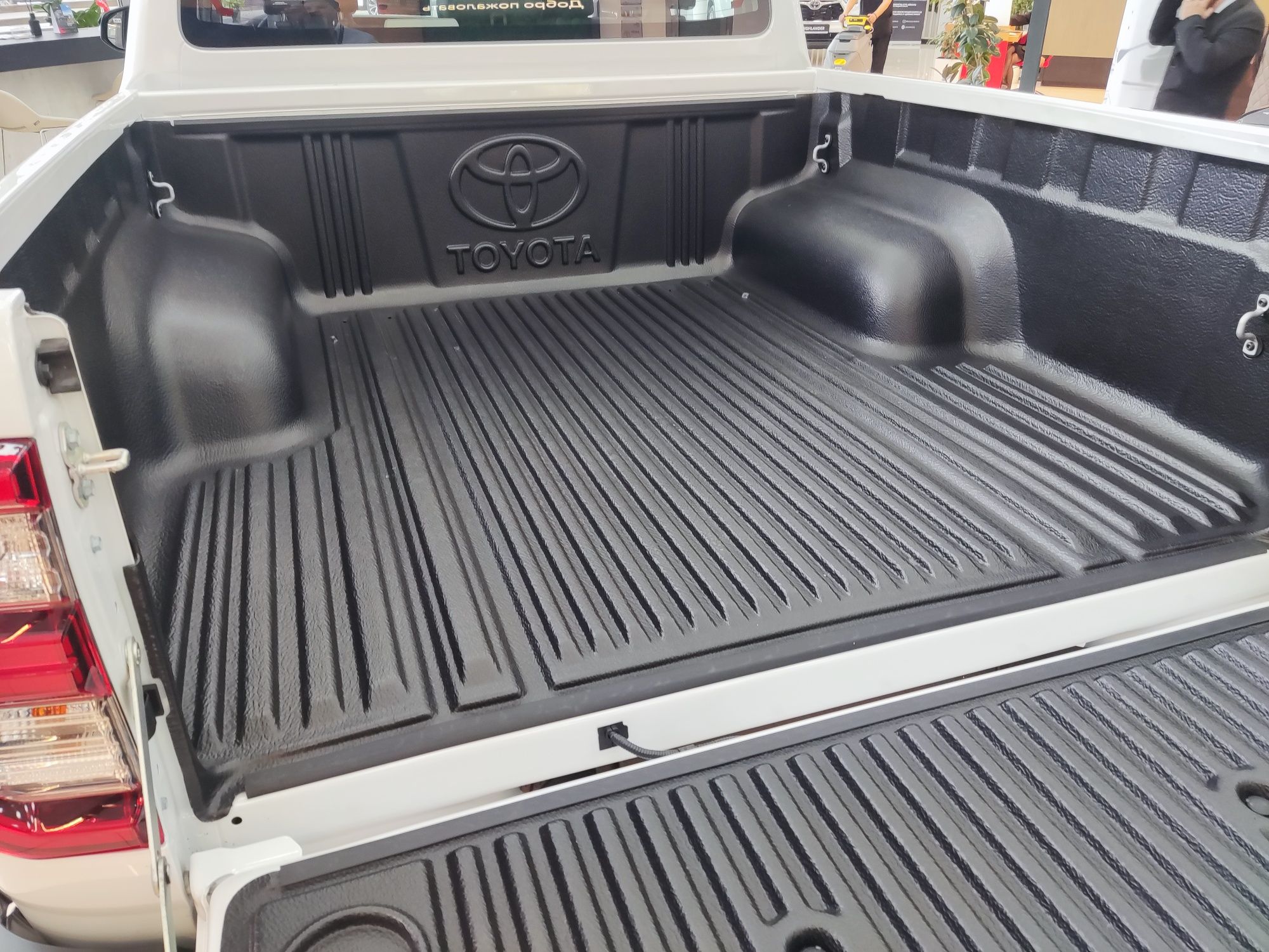 Вкладыш, ванночка для Toyota Hilux 2015- 25