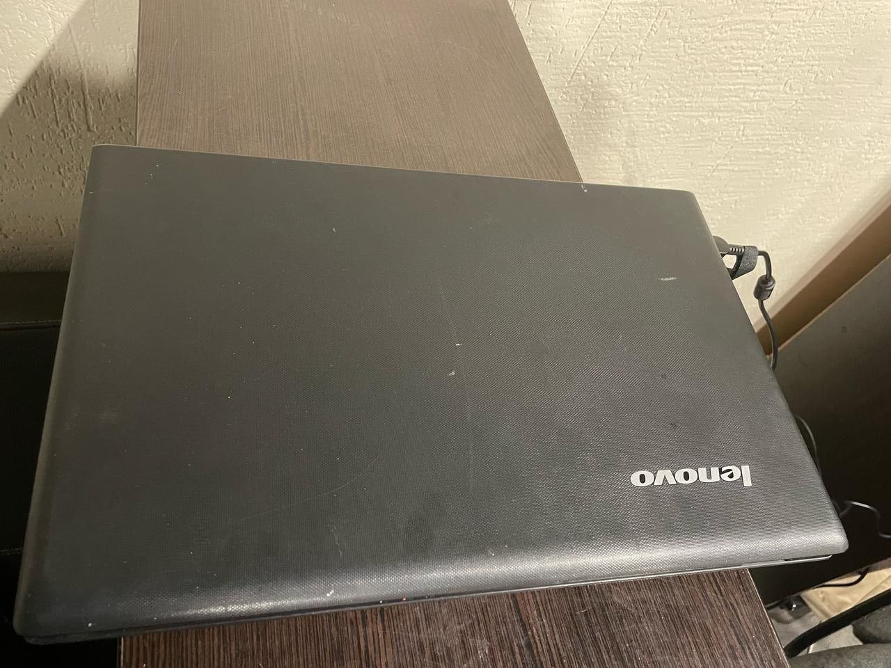Продам ноутбук lenovo core i7 сумка мышкав в подарок