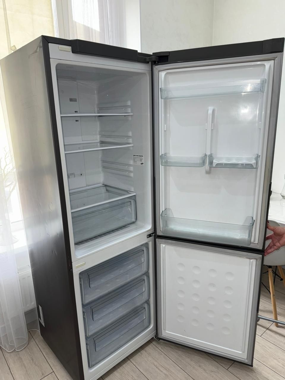 Продаю холодильник Samsung RL34CMG, No Frost