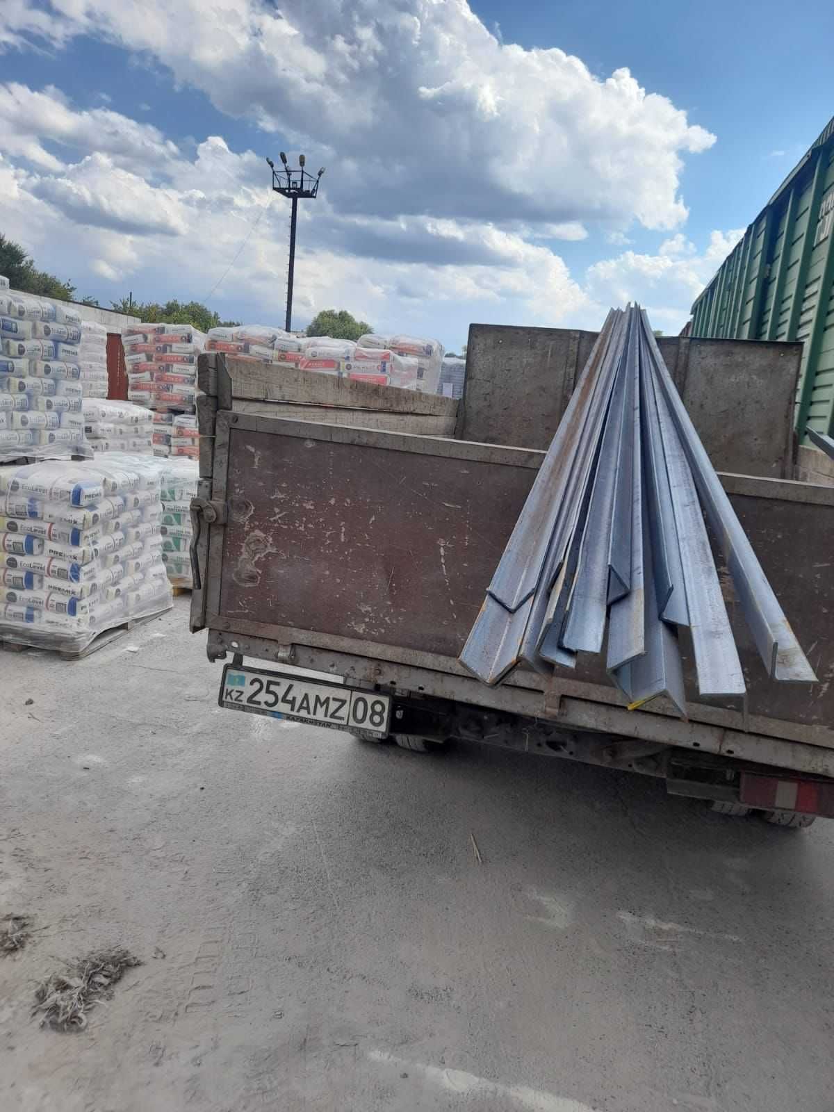 Уголок металлический. Стальной. Оптом и в розницу. Доставка!
