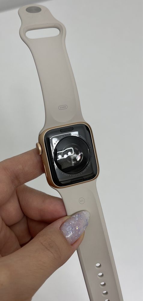 Новый Apple Watch SE