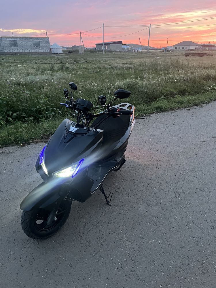 Продам м8 про стант