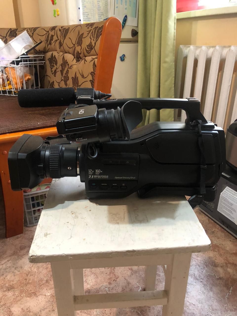 Sony hxr mc 1500 плюс микрофон и штатив