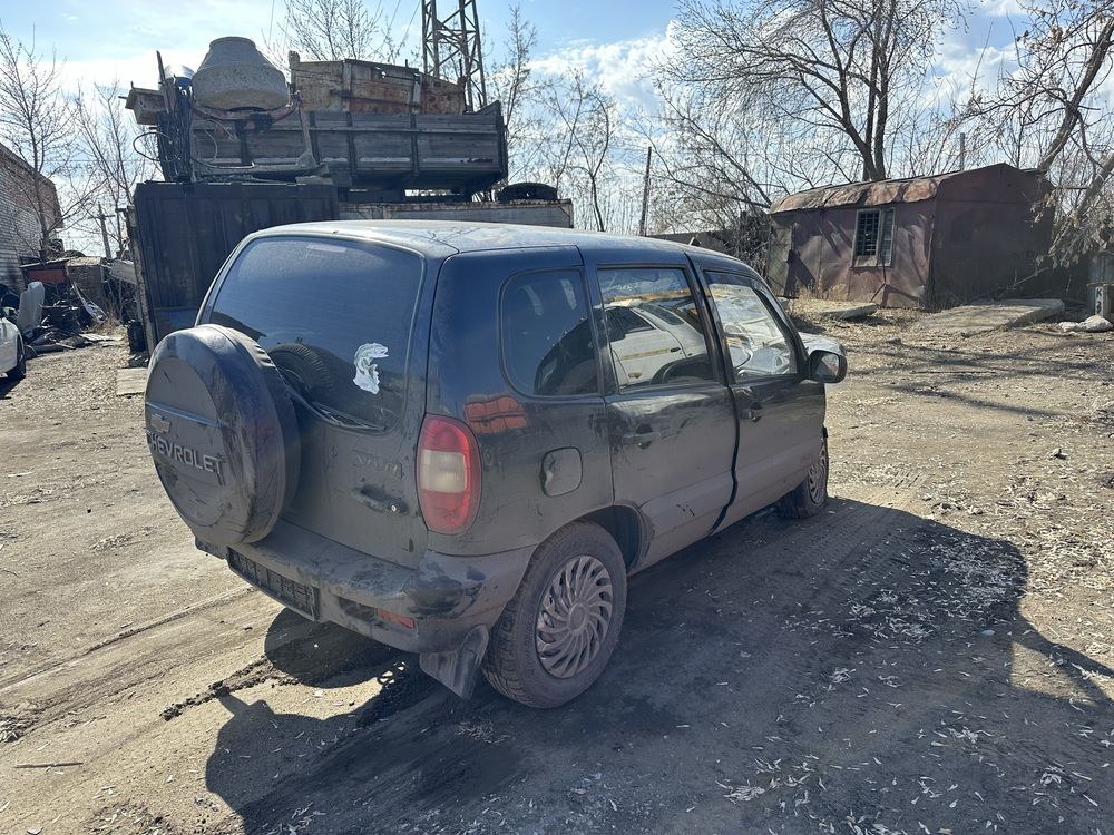 Разбор нива шевроле на запчасти