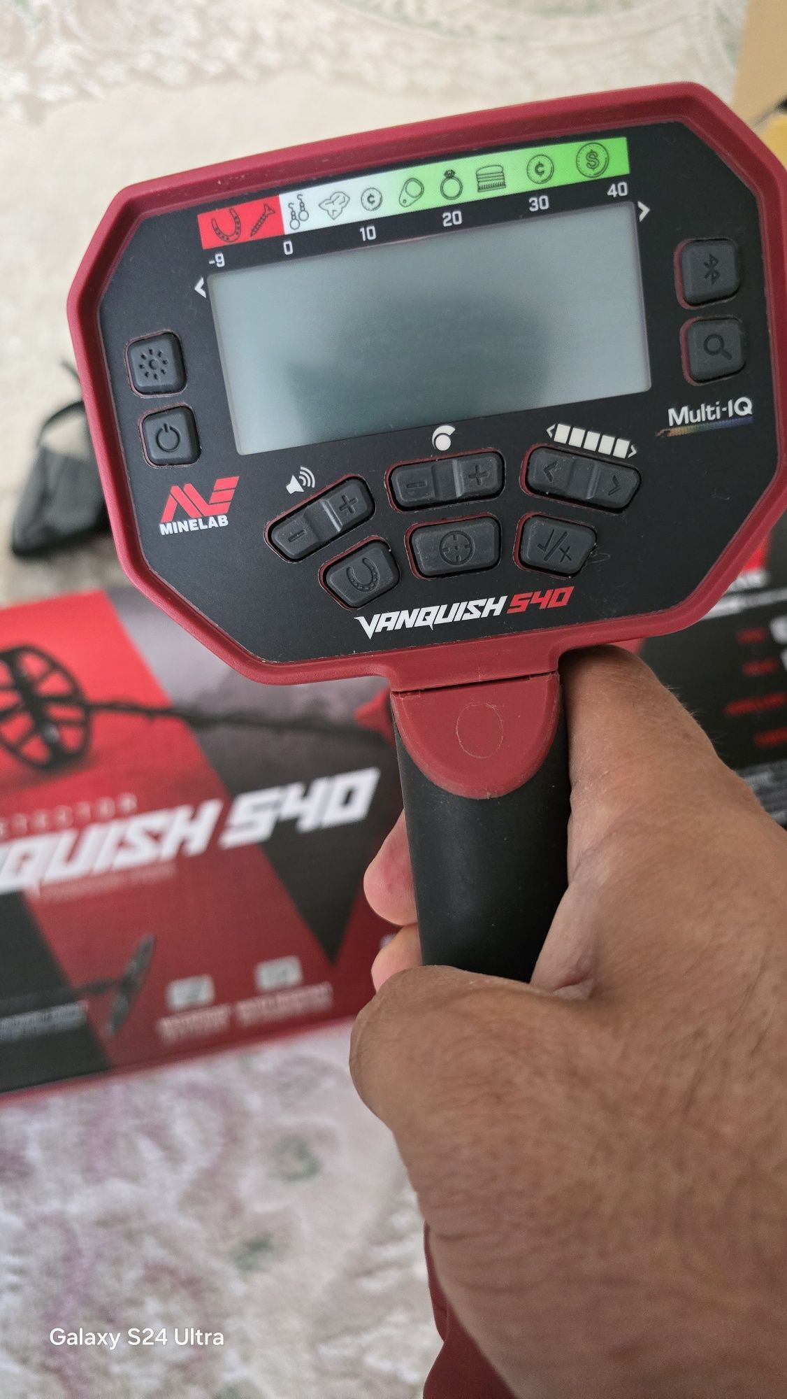 Металлоискатель Minelab Vanquish 540 Pro-Pack