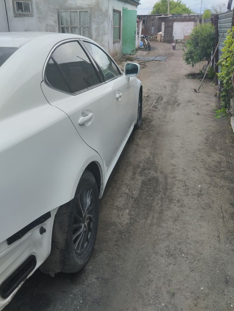 Продам Лексус is250