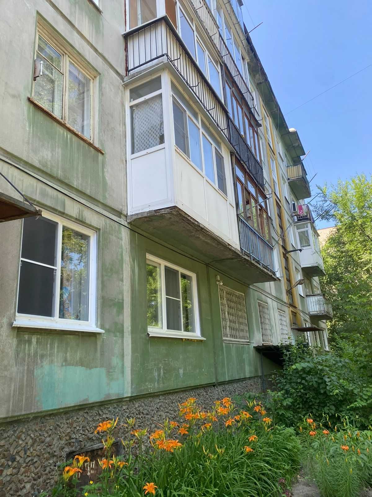 Продаётся 3-х комнатная квартира по адресу:  
Астана, 38/1