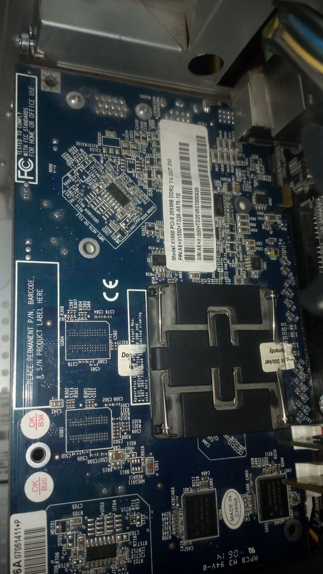 Продам видиокарту radion x1550