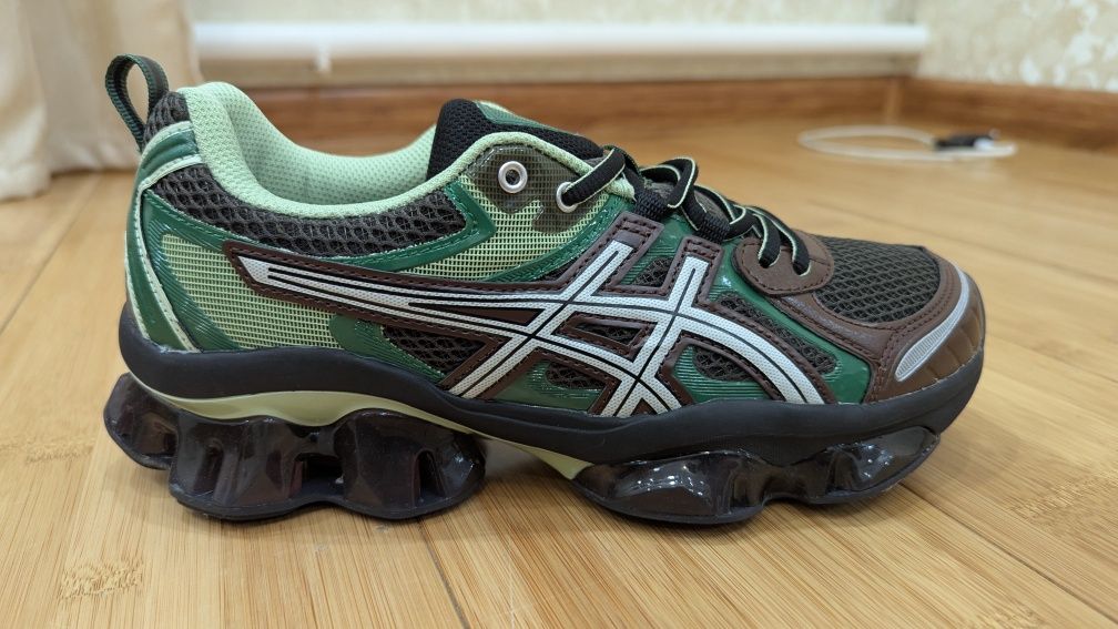 Новые кроссовки Asics Gel-Quantum Kinetic, pазмер 41,5