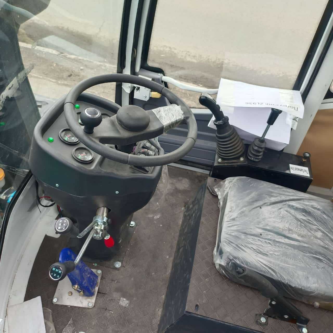 Фронтальный погрузчик ZL928
