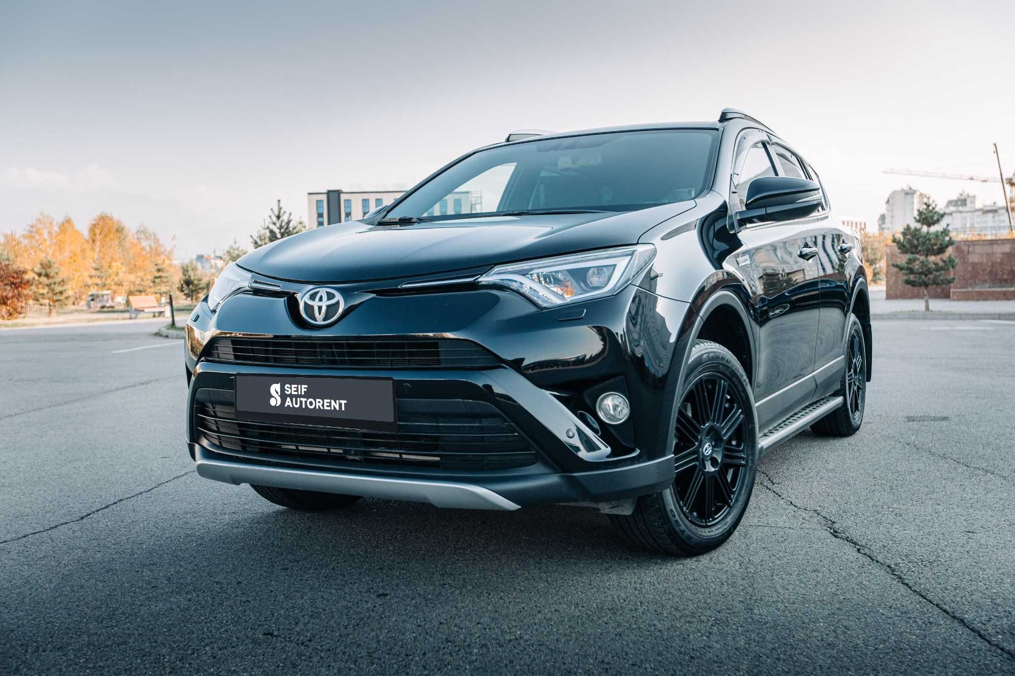 Автопрокат Toyota Rav 4 без водителя