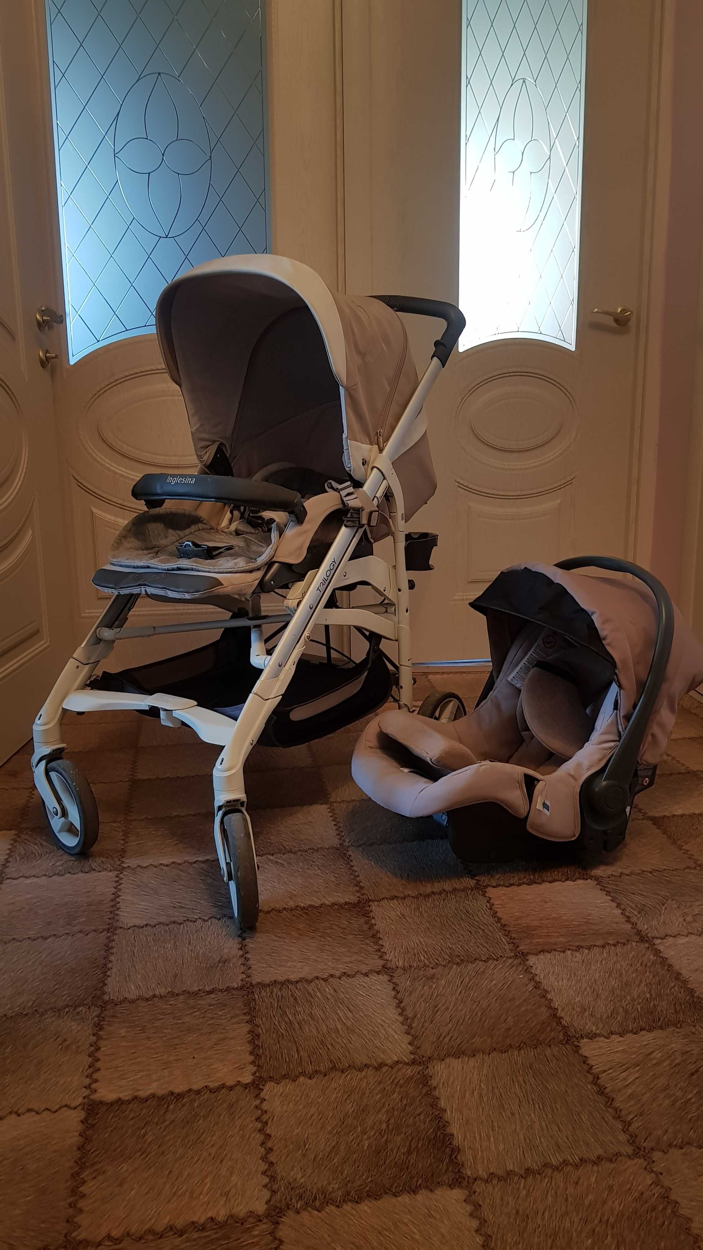 Продам коляску Inglesina Trilogy с автомобильным креслом до 1 года