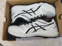 Продам Кросовки Asics