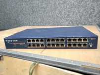 Продам коммутатор netgear ds524