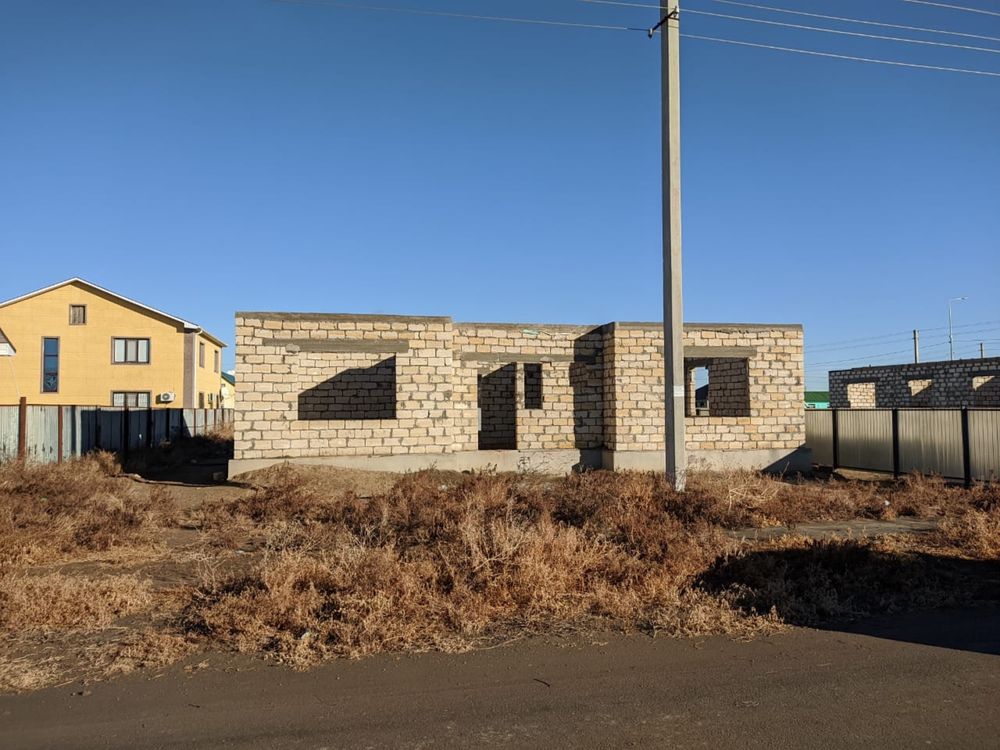 Срочно Продам:недостроенный Дом размер 15*14м