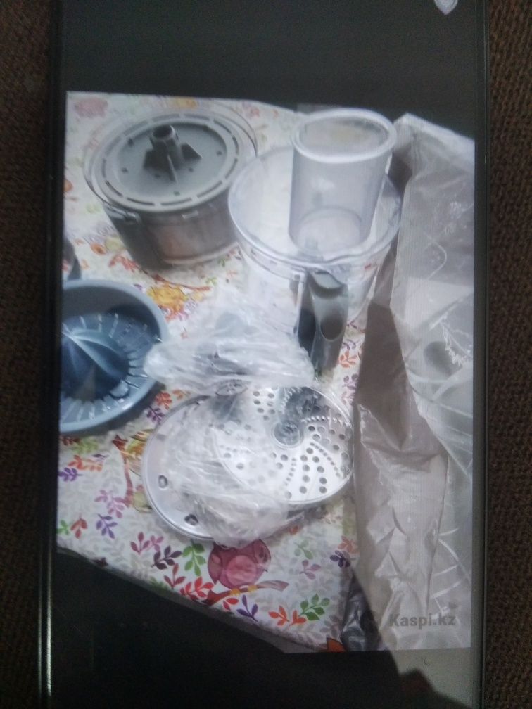 Продам кухонный комбайн Kenwood