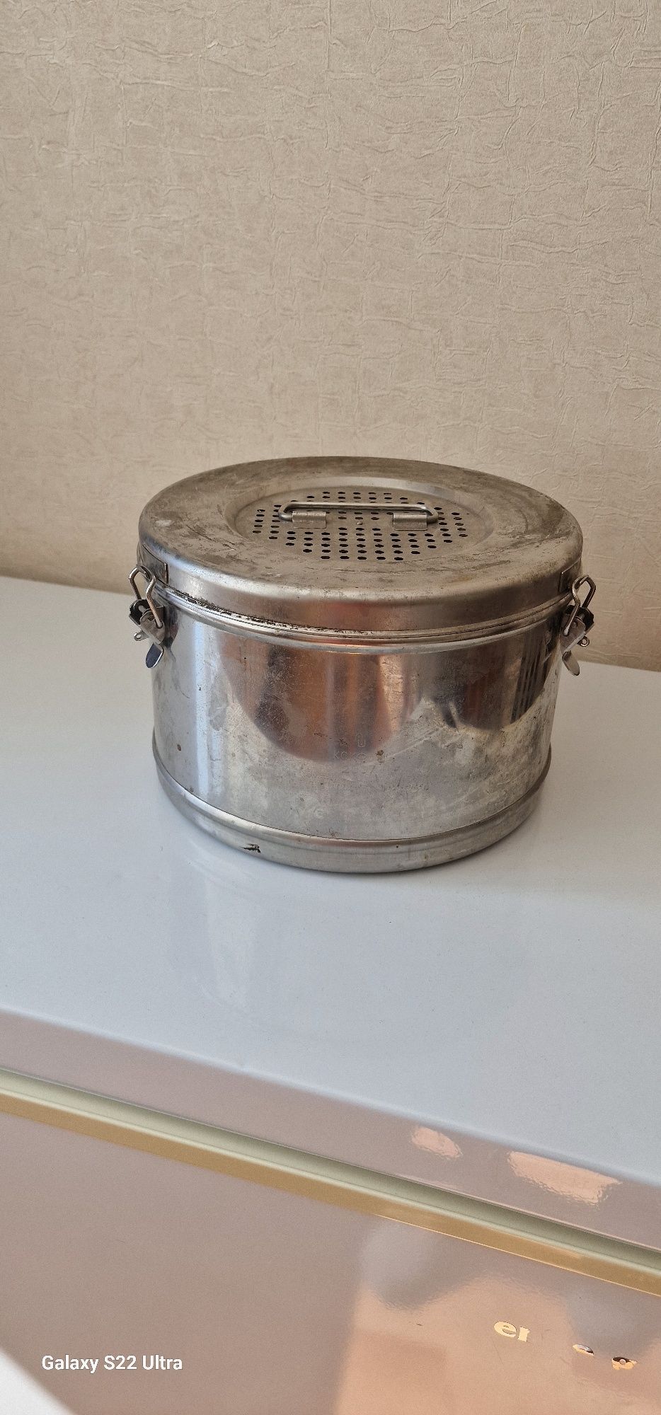 Продам бикс медицинский