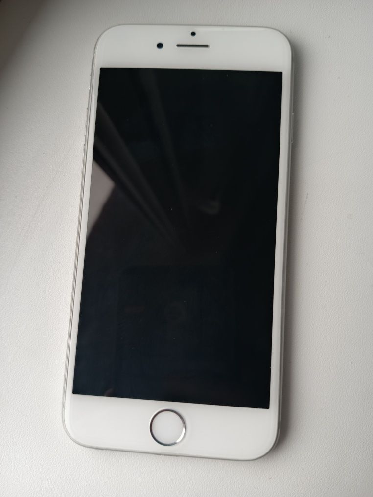 Продаю iPhone 6 в идеальном состоянии