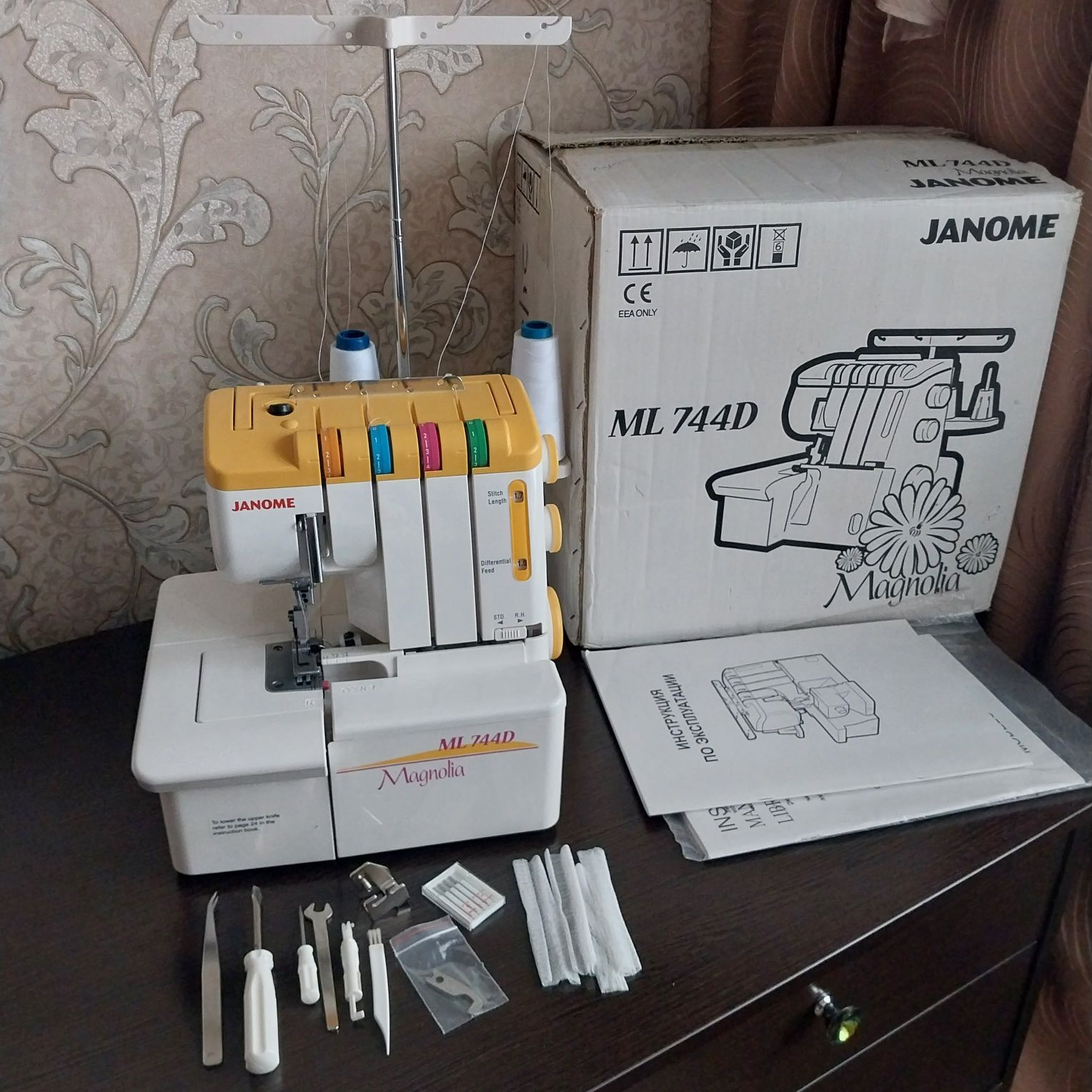 Оверлог JANOME ML744D