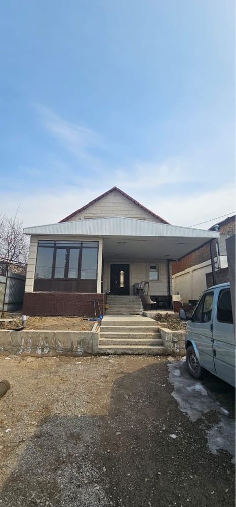 Продам дом в п. Бурундай, Алматинской обл- 170 кв.м, 6 ком, 4 сотки