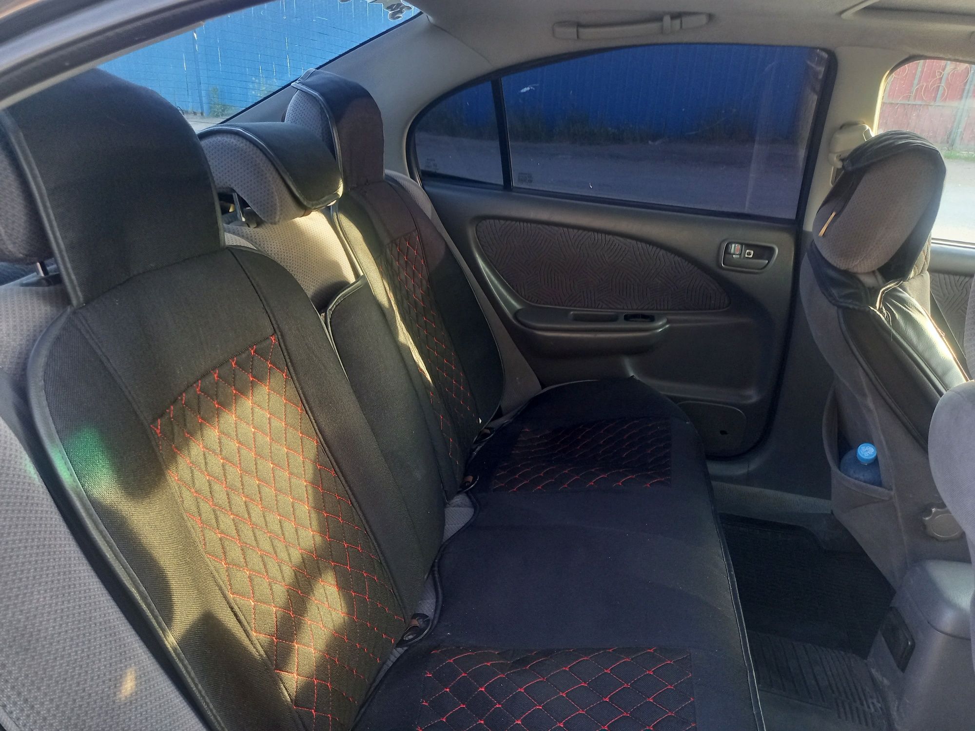 Toyota avensis 1998 2.0