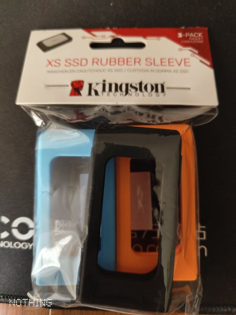 Kingston ssd XS1000/2000 фирменный чехол