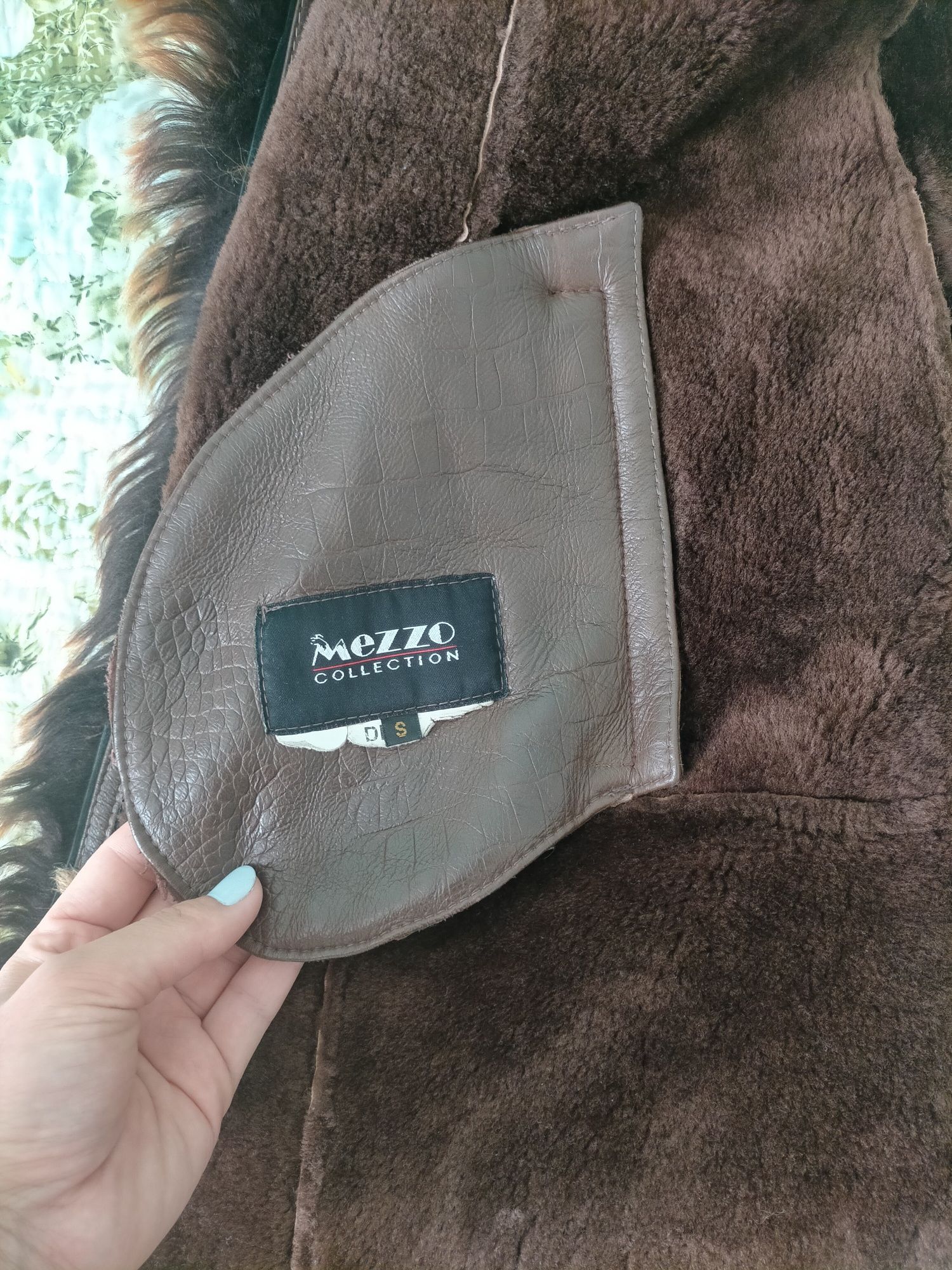 Продам женскую дубленку!