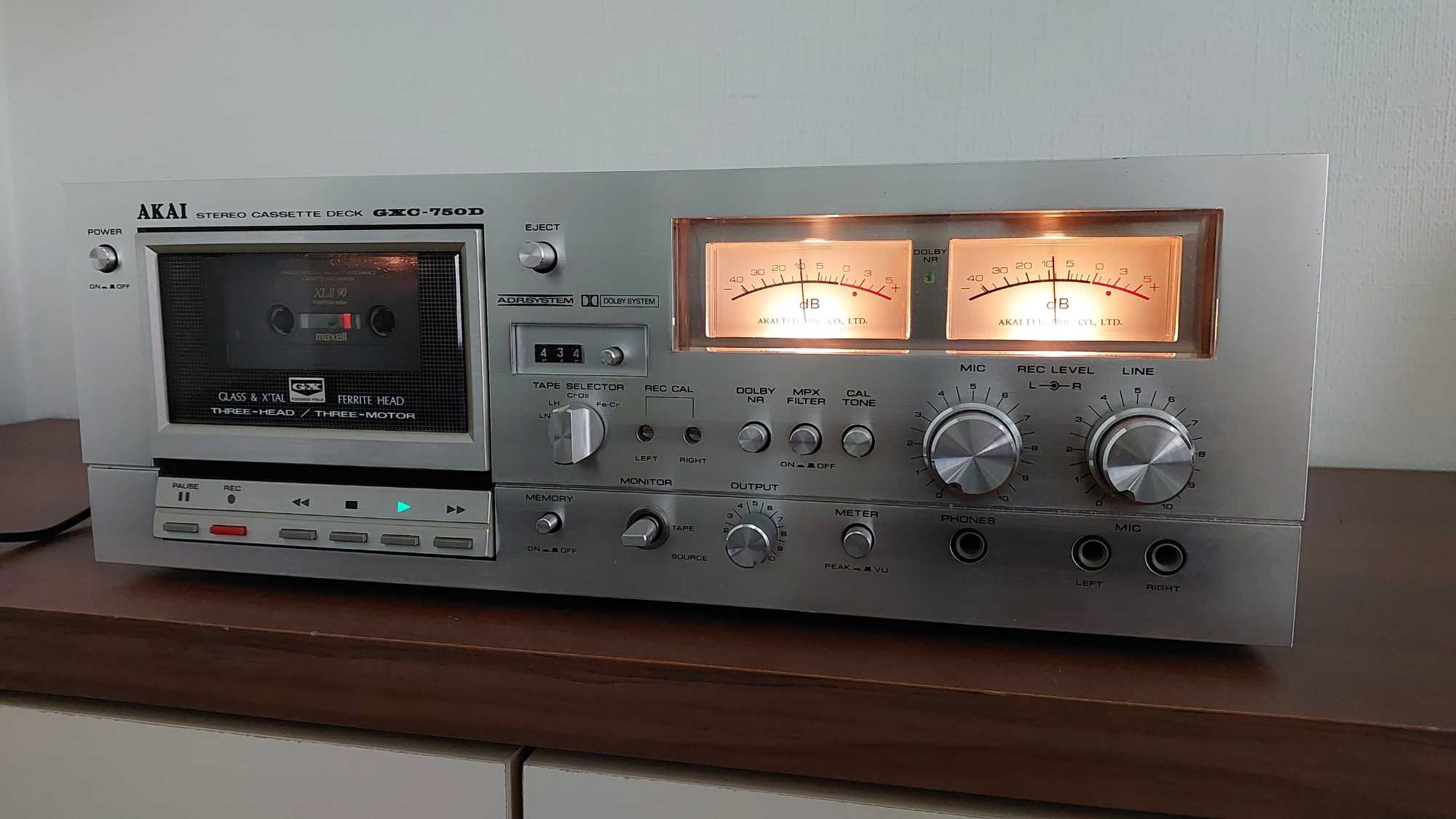 Кассетная дека AKAI GX73  GXC57O  GXC750
