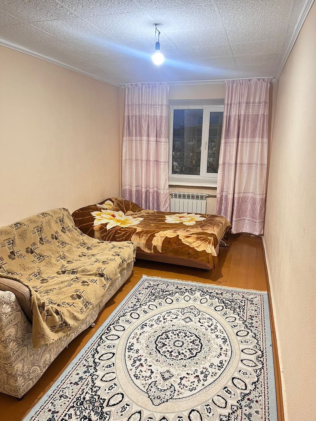 Сдам 2х комнатную в центре