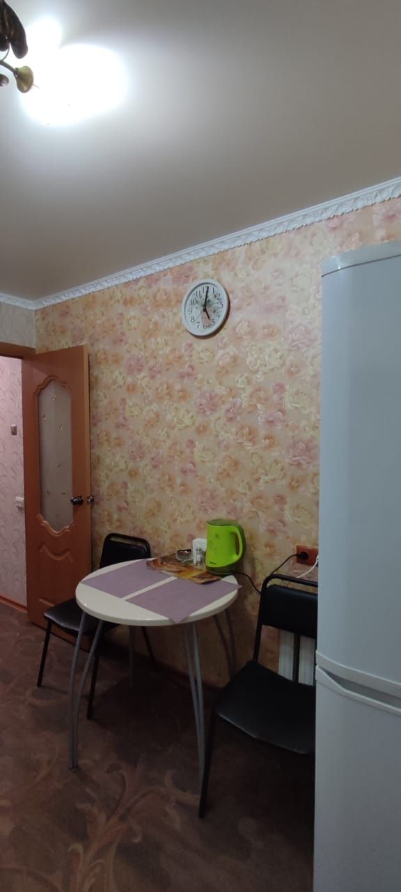 Полный пакет документов.Однокомнатная ,сдаем лицам 25+.