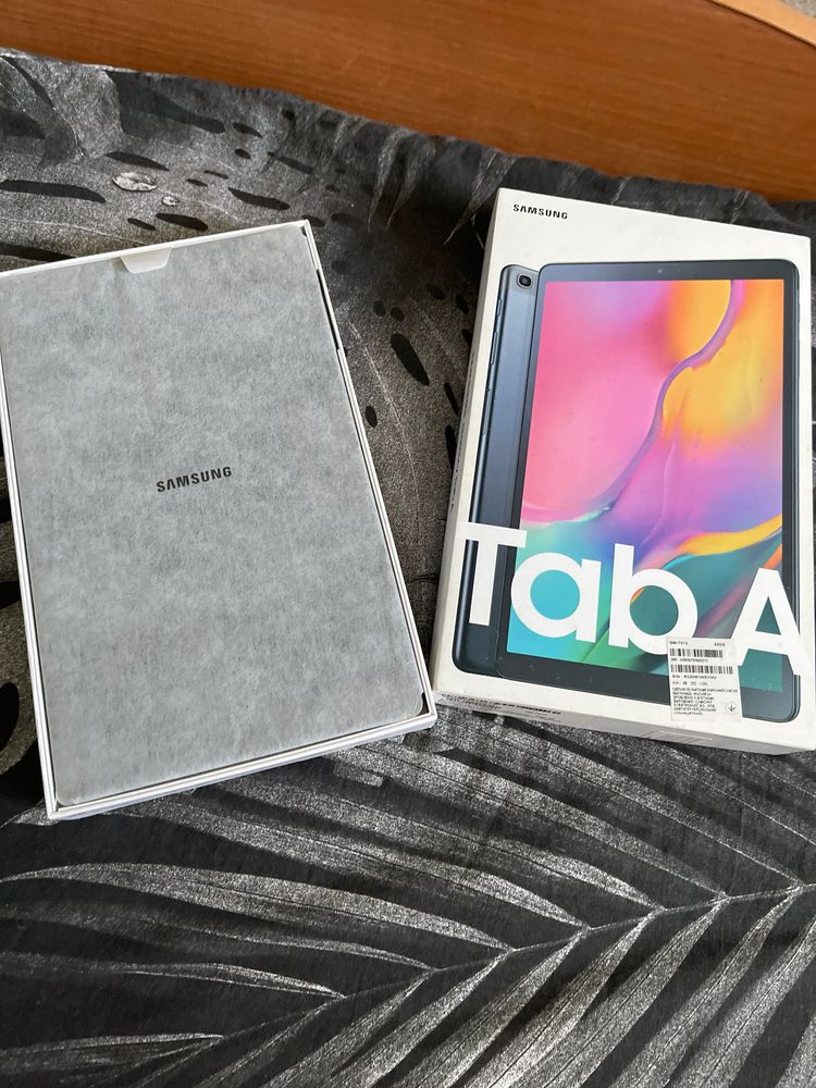 Продам samsung galaxy tab a