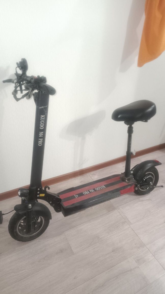Электросамокат KUGOO M4 pro