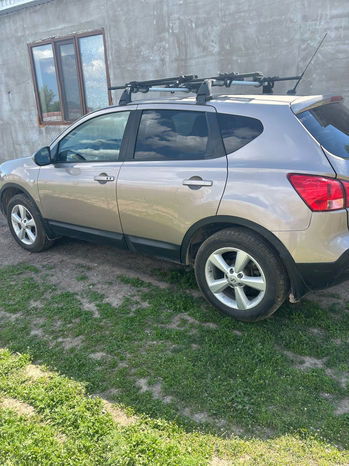 Nissan Qashqai 2008ж сапасы өте жоғары.