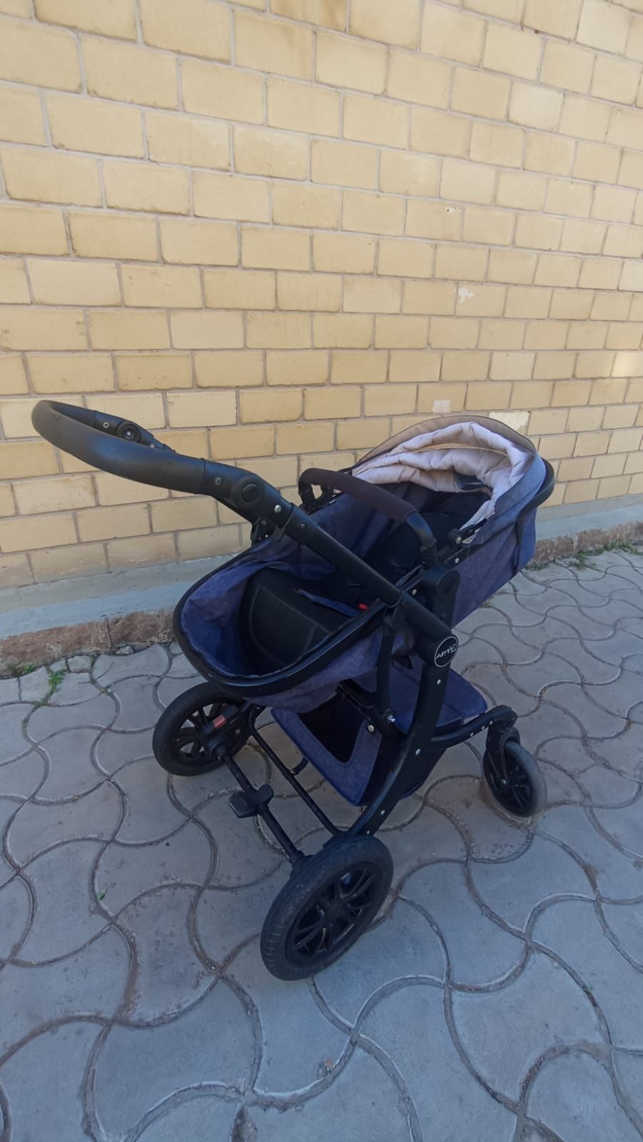Срочно продам коляску