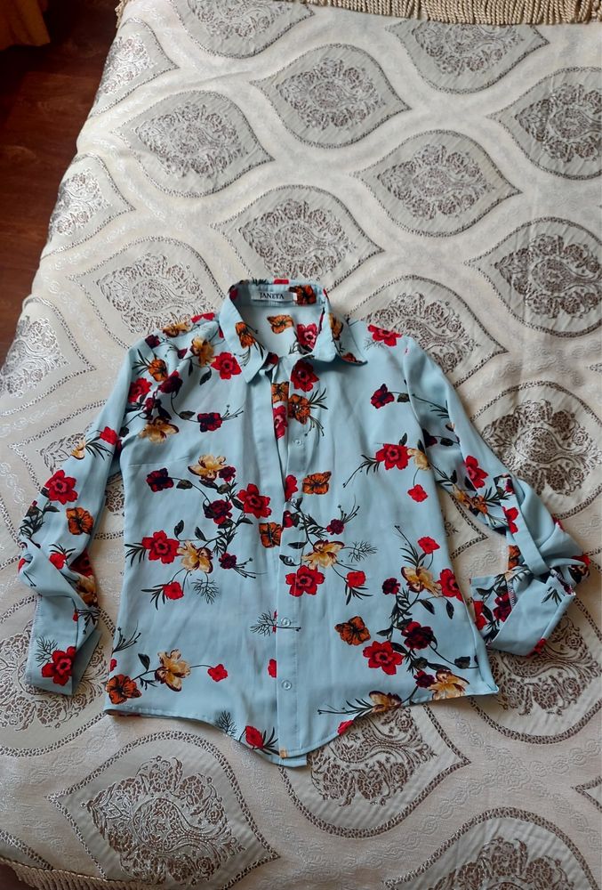 Продам одежды женские.