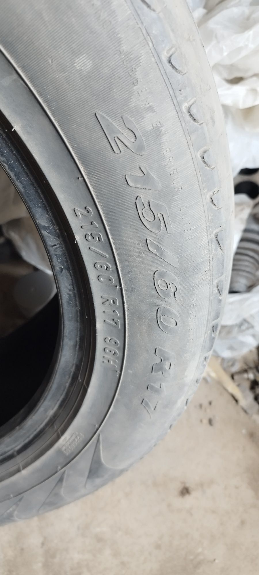 Продам 3шт летние шины Пирелли 215/60/17