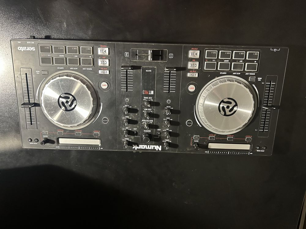 Продам  Numark Mixtrack Pro 3 – отличное состояние